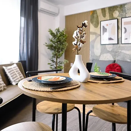 Old Town Charm - Modern & Comfortable Accommodation In The Heart Of The City Bukarest Exterior foto