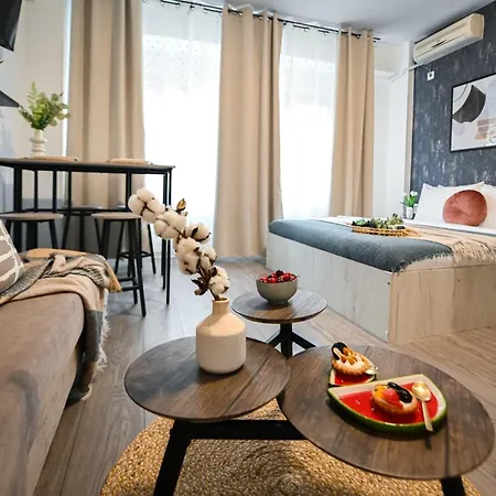 Old Town Charm - Modern & Comfortable Accommodation In The Heart Of The City Bukarest Exterior foto