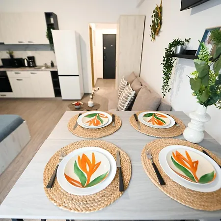 Old Town Charm - Modern & Comfortable Accommodation In The Heart Of The City Bukarest Exterior foto