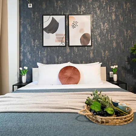 Old Town Charm - Modern & Comfortable Accommodation In The Heart Of The City Bukarest Exterior foto