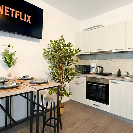 Old Town Charm - Modern & Comfortable Accommodation In The Heart Of The City Bukarest Exterior foto