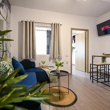 Old Town Charm - Modern & Comfortable Accommodation In The Heart Of The City Bukarest Zimmer foto