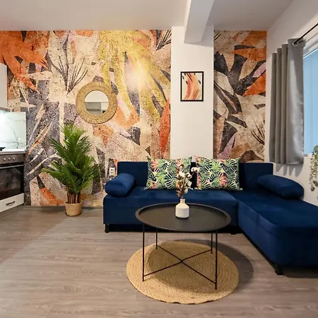 Old Town Charm - Modern & Comfortable Accommodation In The Heart Of The City Bukarest Zimmer foto