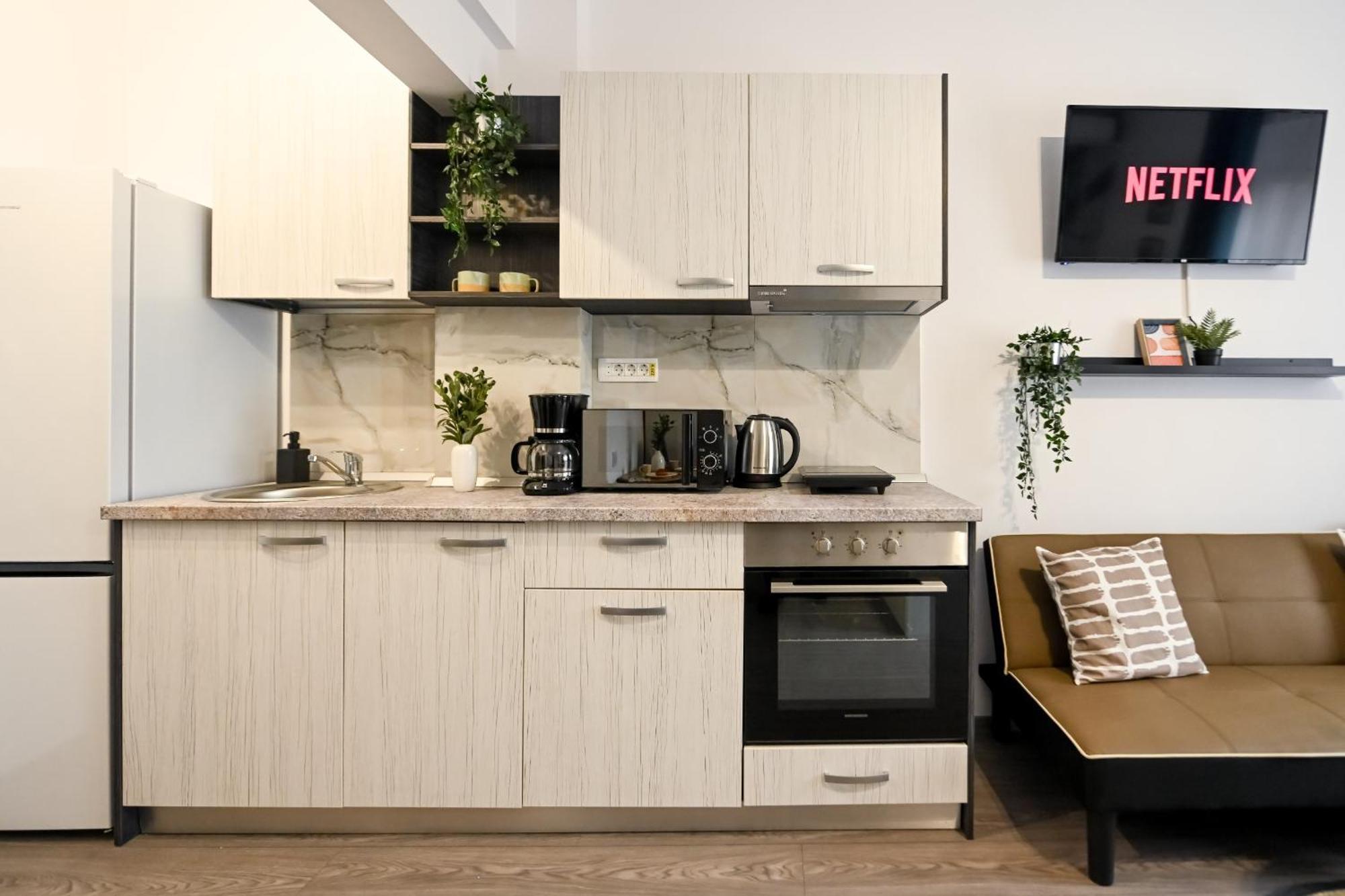Old Town Charm - Modern & Comfortable In The Heart Of The בוקרשט