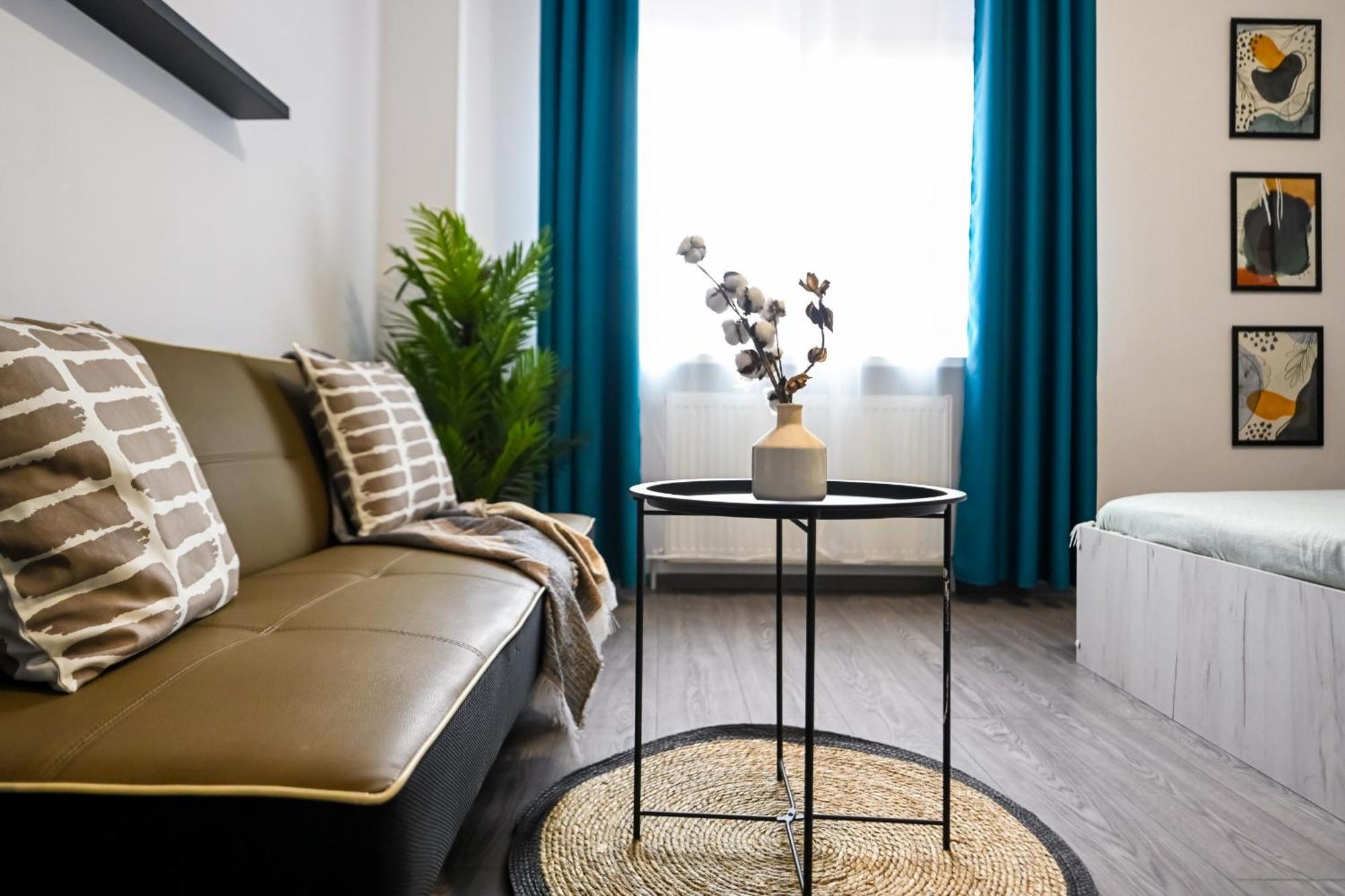 Old Town Charm - Modern & Comfortable In The Heart Of The * בוקרשט