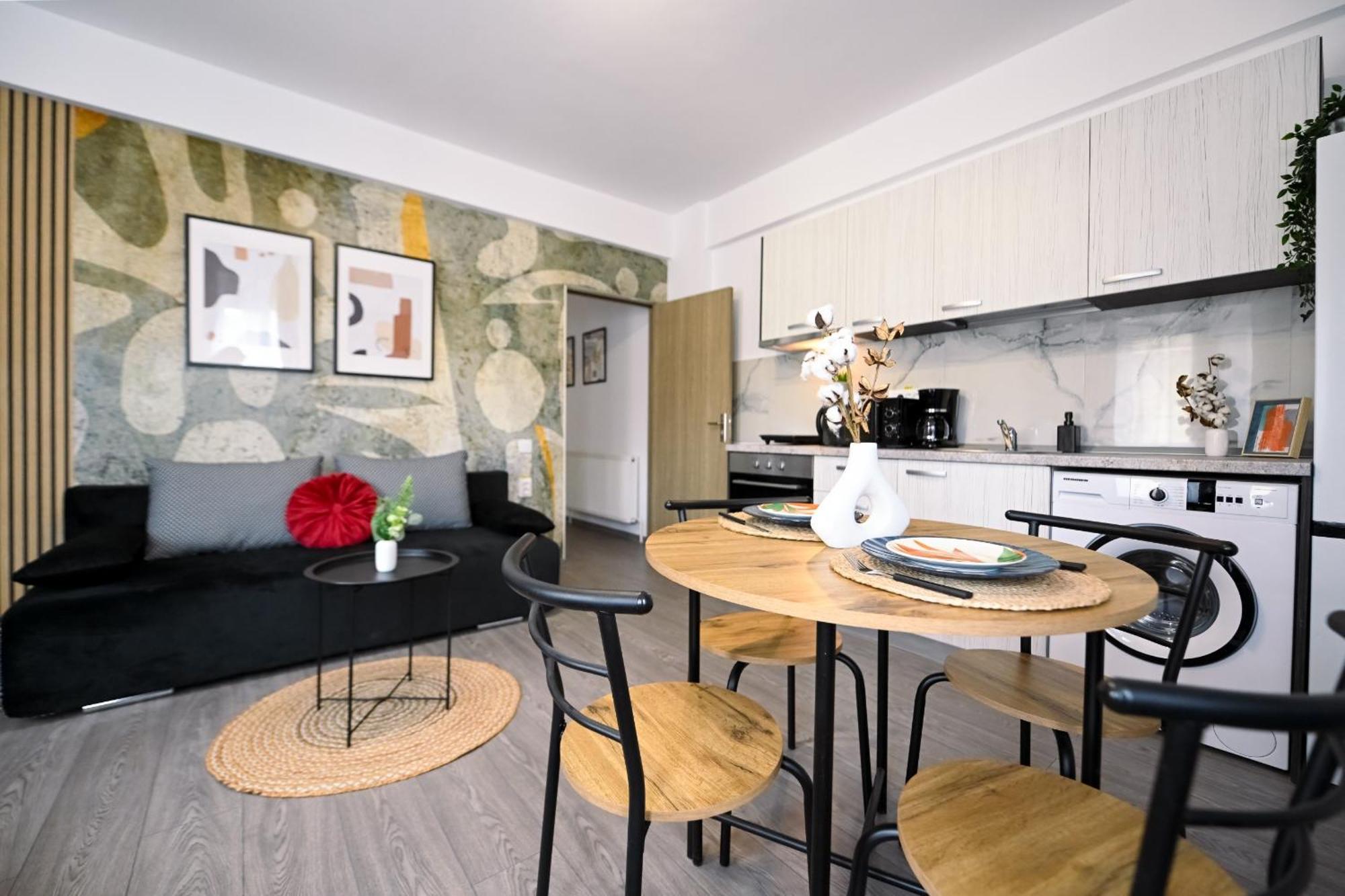 Old Town Charm - Modern & Comfortable In The Heart Of The * בוקרשט