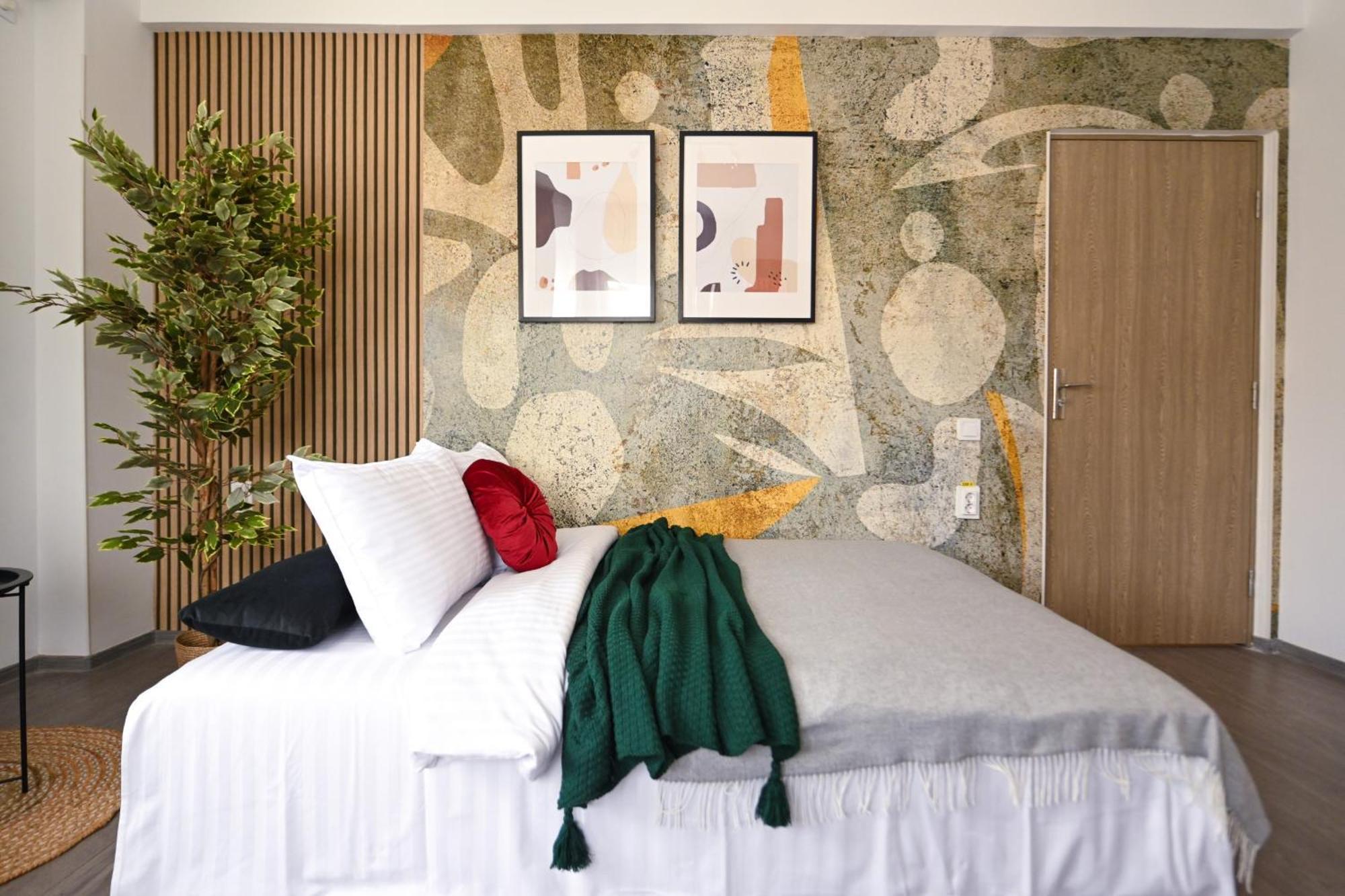 Old Town Charm - Modern & Comfortable In The Heart Of The דירה בוקרשט
