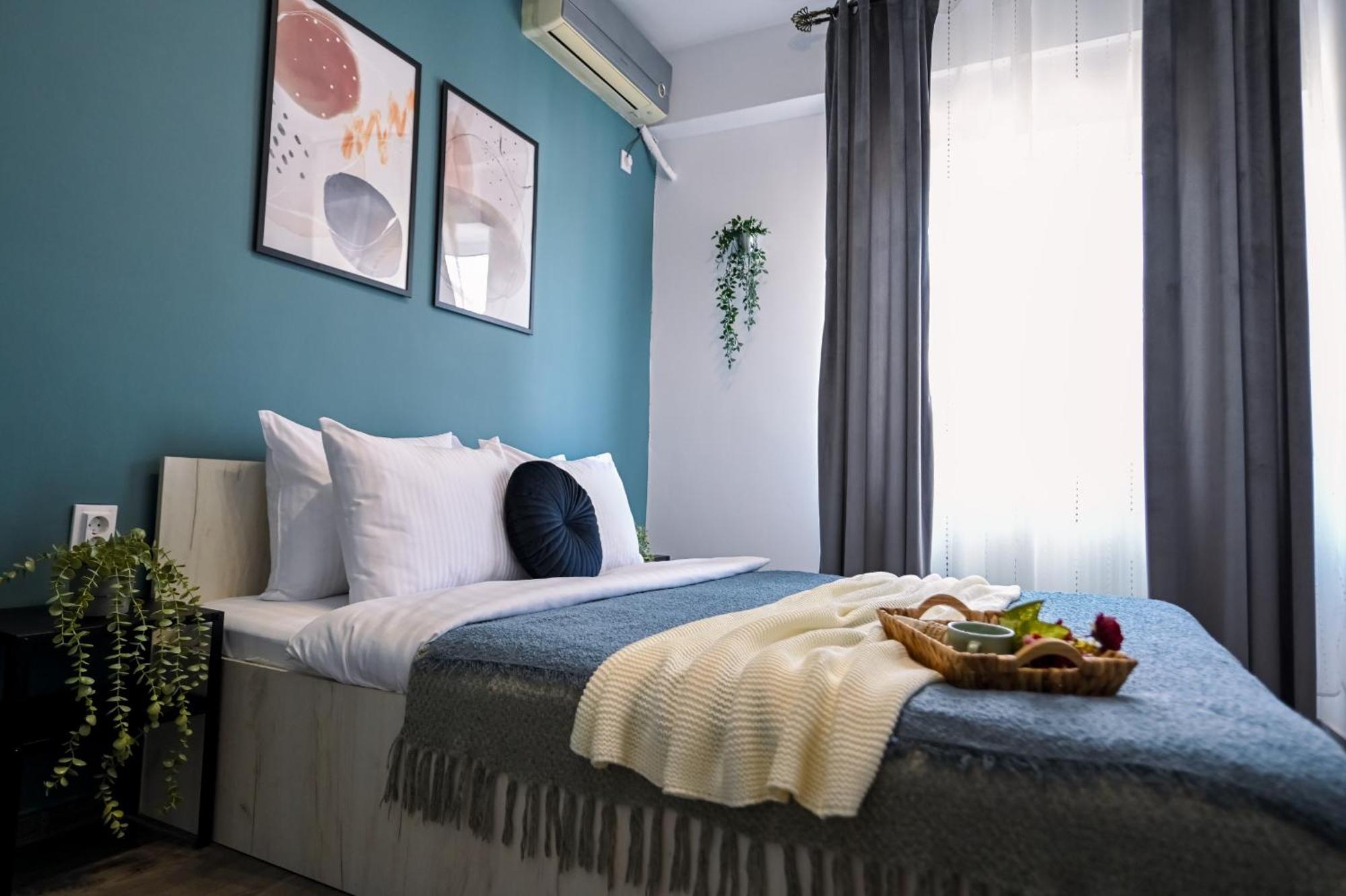 Old Town Charm - Modern & Comfortable In The Heart Of The Apartment Bukarest