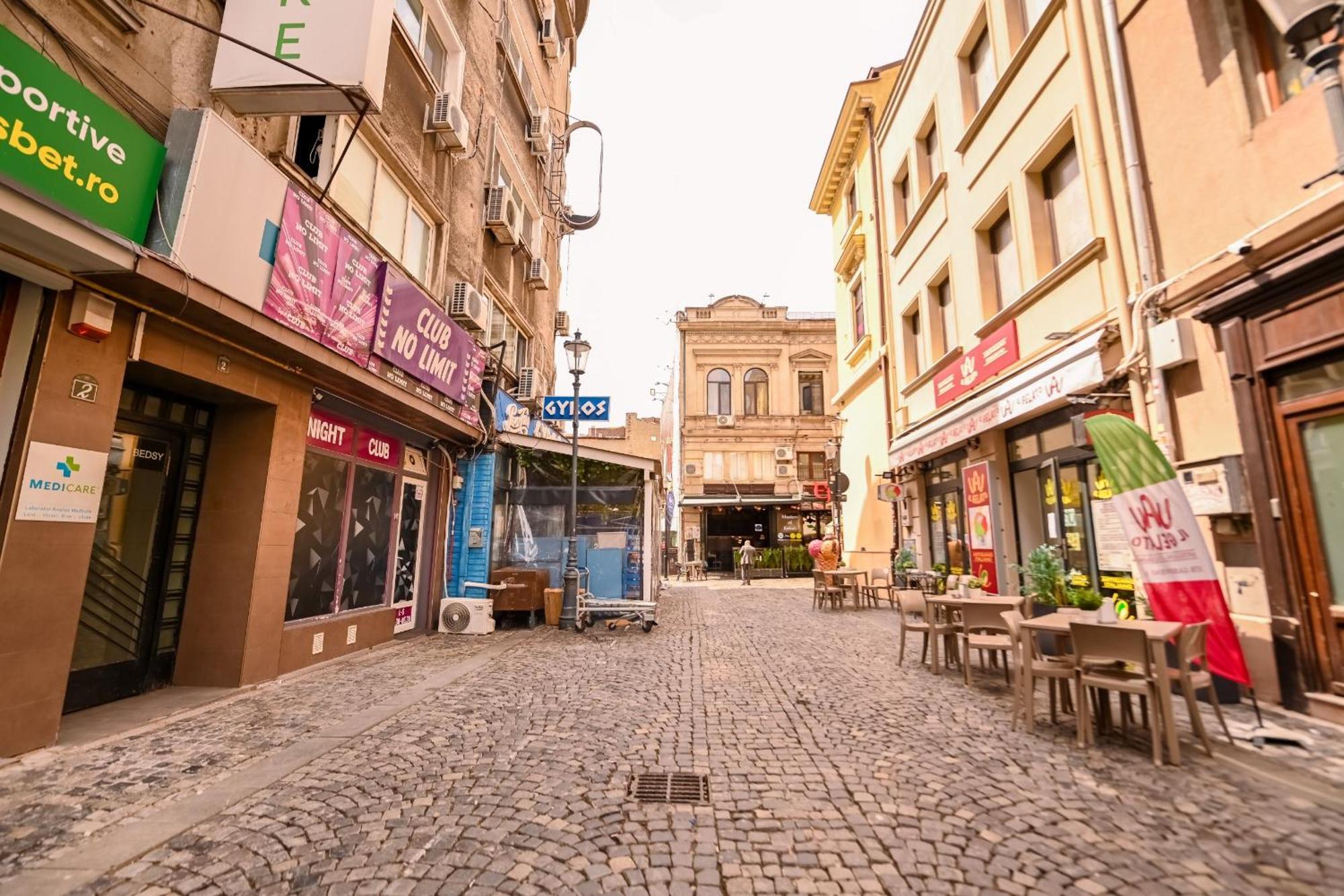 Old Town Charm - Modern & Comfortable In The Heart Of The דירה