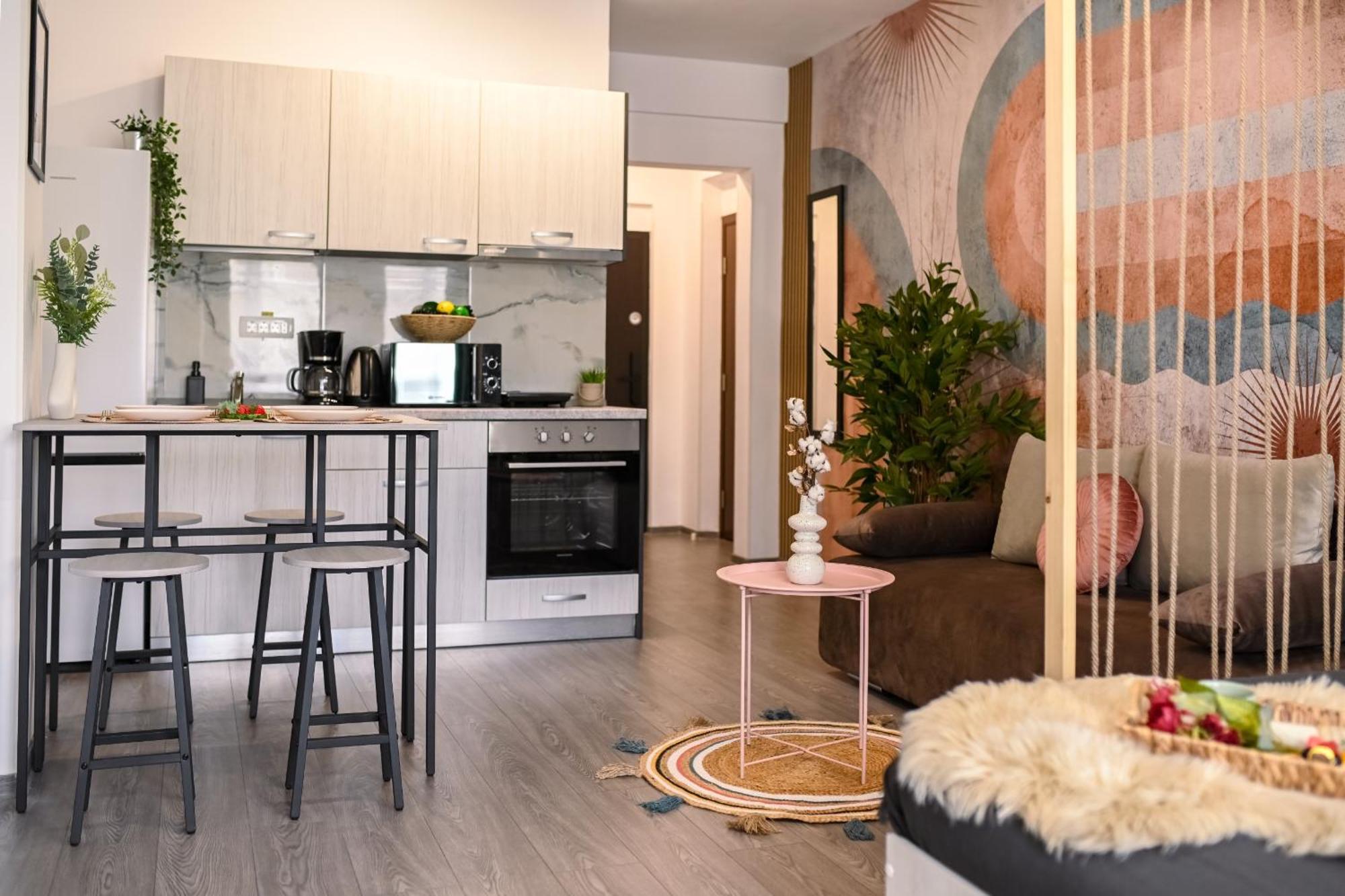 Old Town Charm - Modern & Comfortable In The Heart Of The * בוקרשט