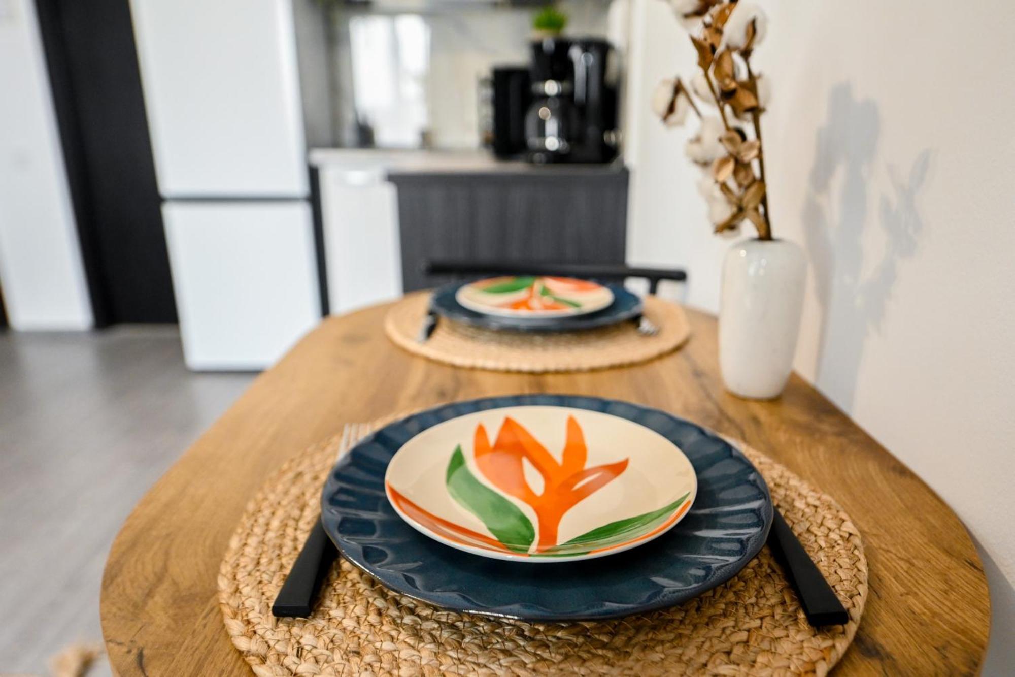 Old Town Charm - Modern & Comfortable In The Heart Of The * בוקרשט