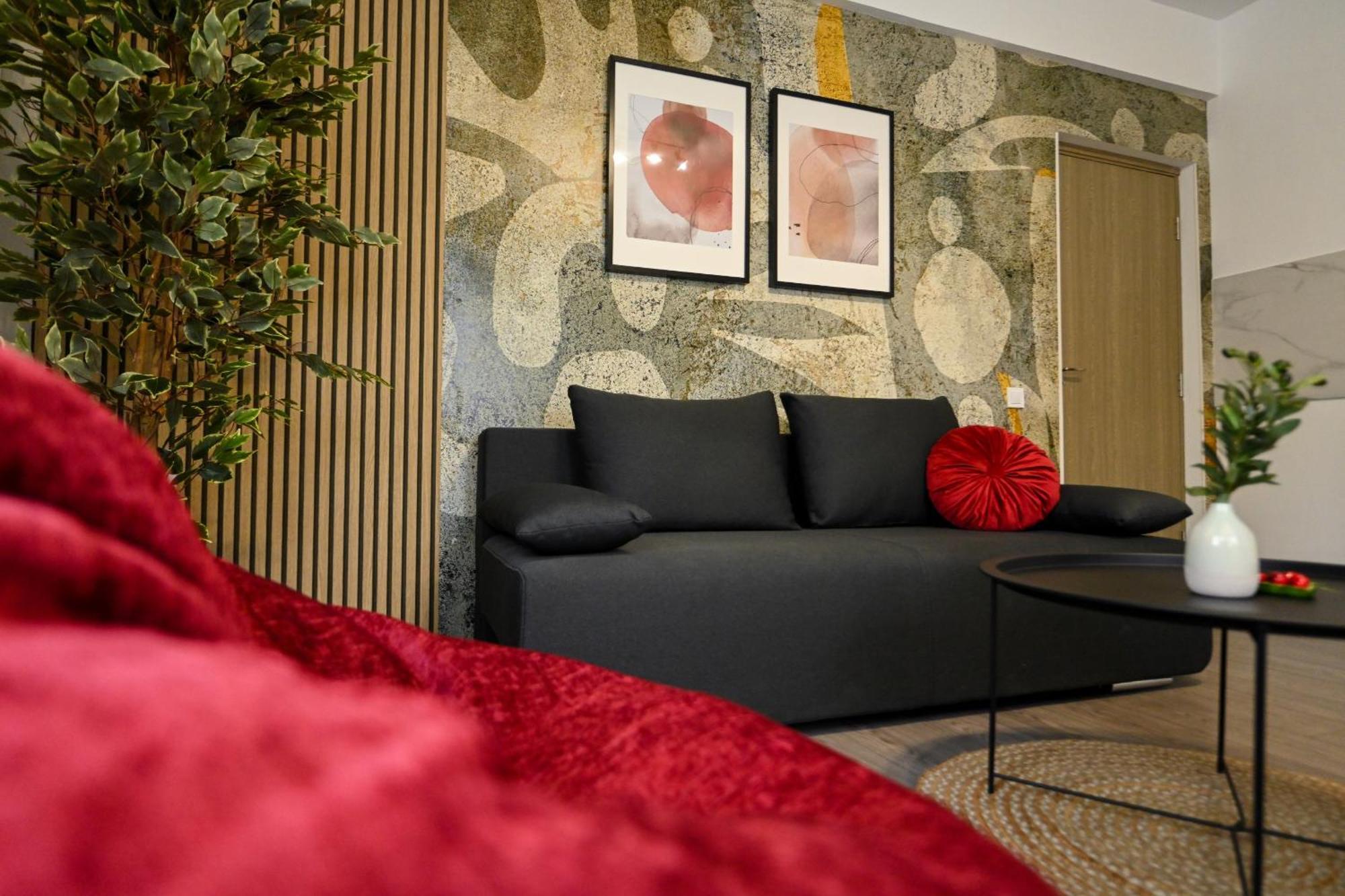 Old Town Charm - Modern & Comfortable In The Heart Of The בוקרשט